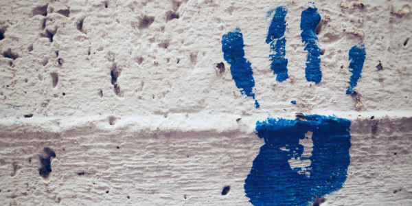 Pintar Fachadas de Empresas / Negocios / Locales Comerciales en Castelló · Limpieza, Borrado y Eliminado de Grafiti / Pintura Antigrafiti