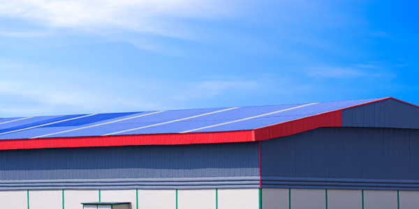 Pintar Fachadas de Naves Industriales, Fábricas y Almacenes Viver · Pintura para Pintado de Almacenes, Puertas, Parkings y Garajes